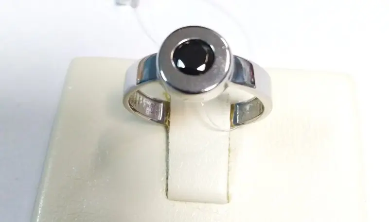 Кольцо декоративное из серебра