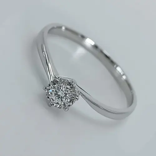 Кольцо помолвочное из комбинированного золота