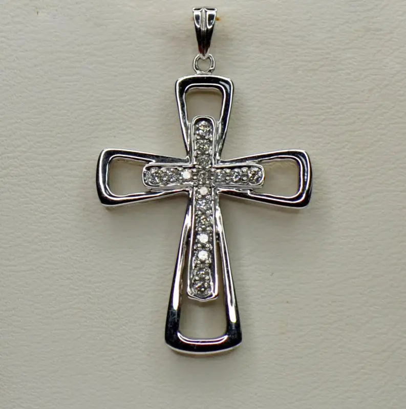 Подвеска декоративный крест из белого золота