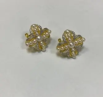 Серьги с английским замком из позолоты