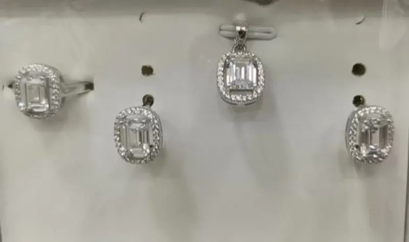 Кольцо декоративное из серебра