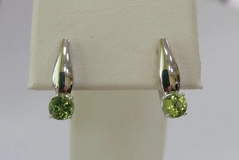 Серьги с английским замком из серебра