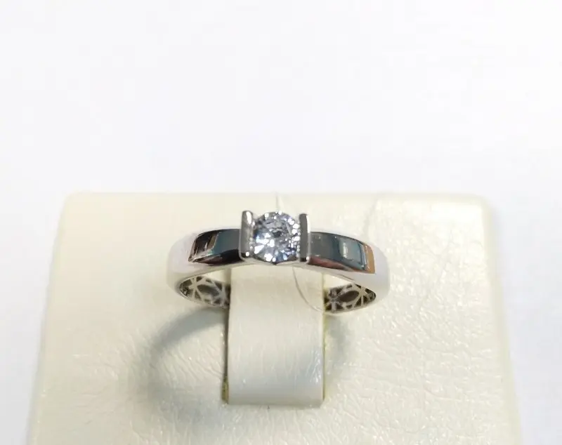 Кольцо декоративное из серебра