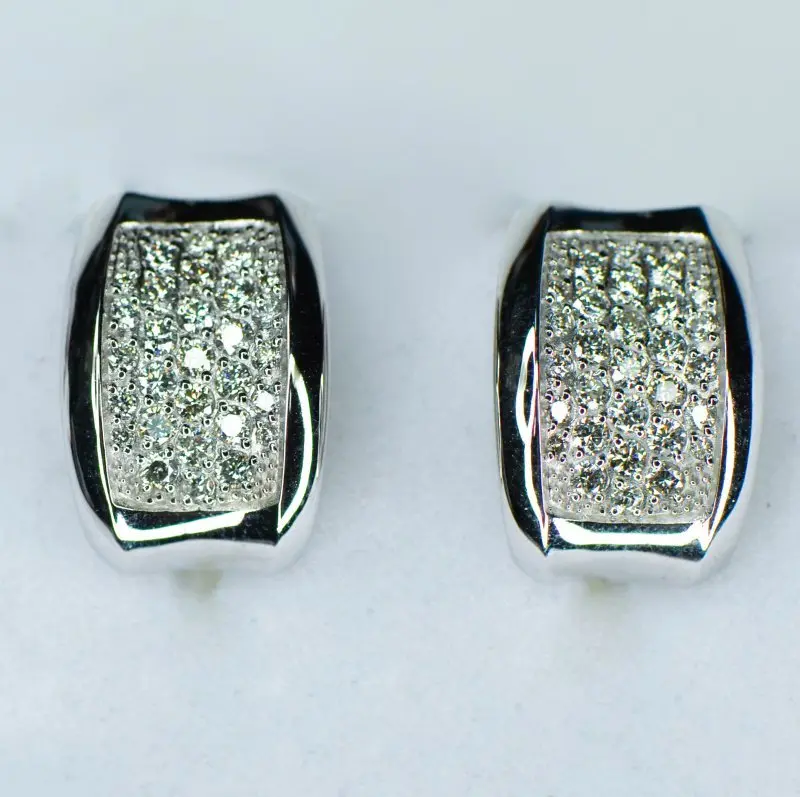 Серьги с английским замком из белого золота