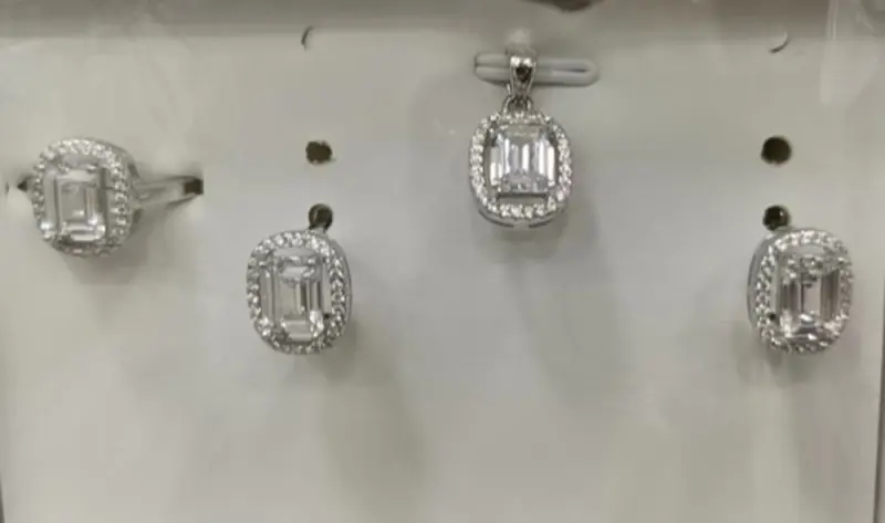Кольцо декоративное из серебра