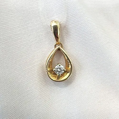 Подвеска декоративная из красного золота