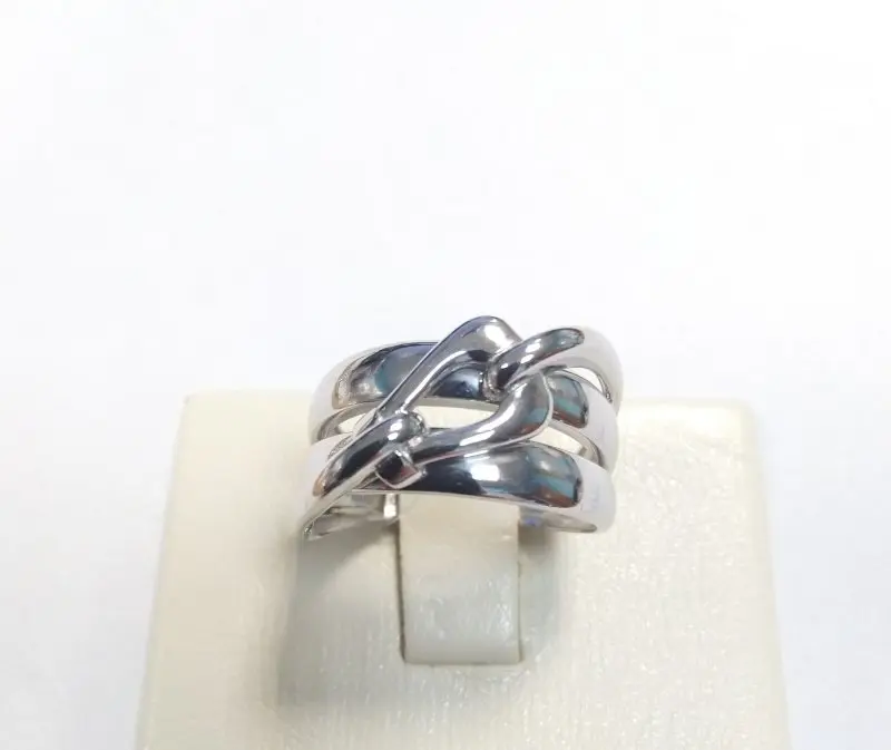 Кольцо декоративное из серебра