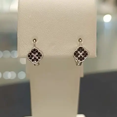 Серьги с английским замком из серебра