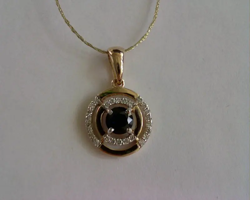 Подвеска декоративная из комбинированного золота