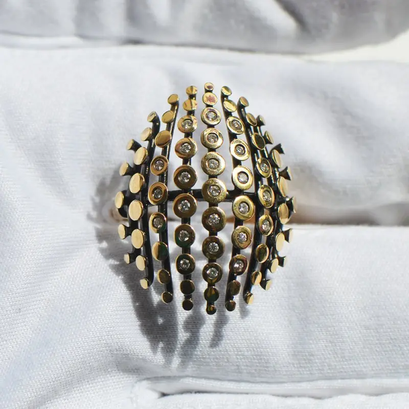 Кольцо декоративное из желтого золота