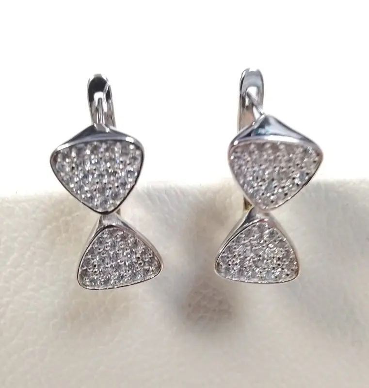 Серьги с английским замком из серебра