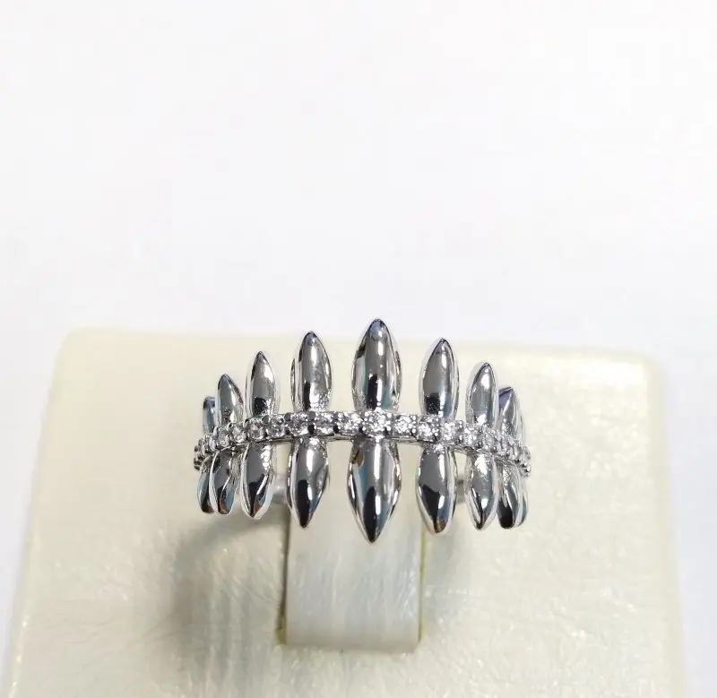 Кольцо декоративное из серебра