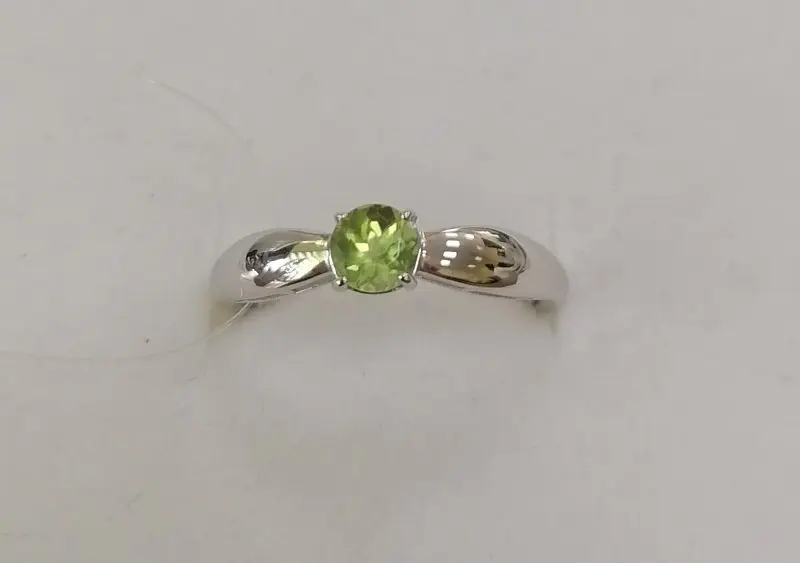 Кольцо декоративное из серебра