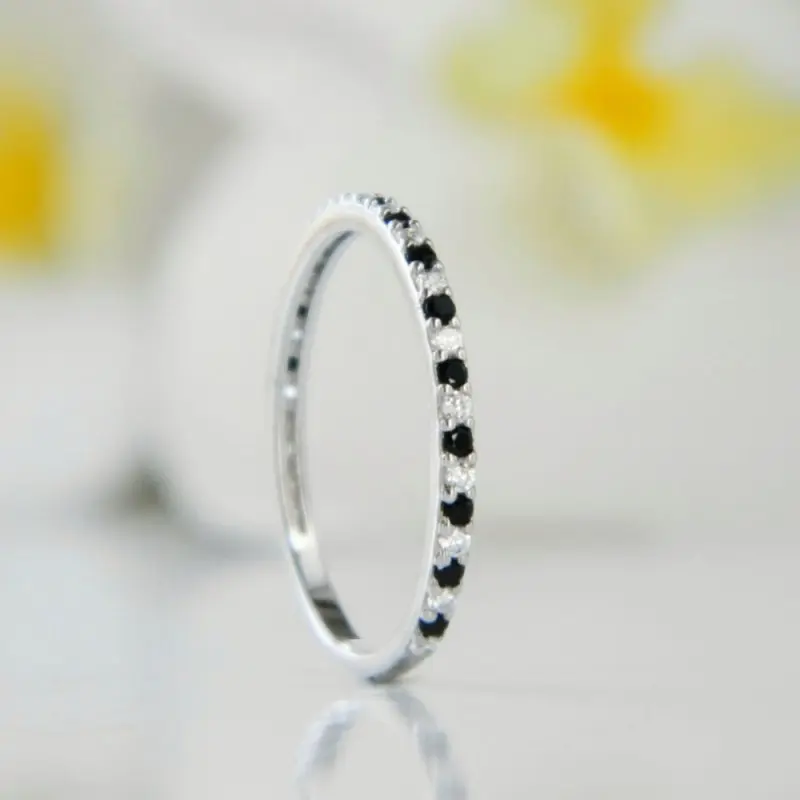 Кольцо декоративное из серебра