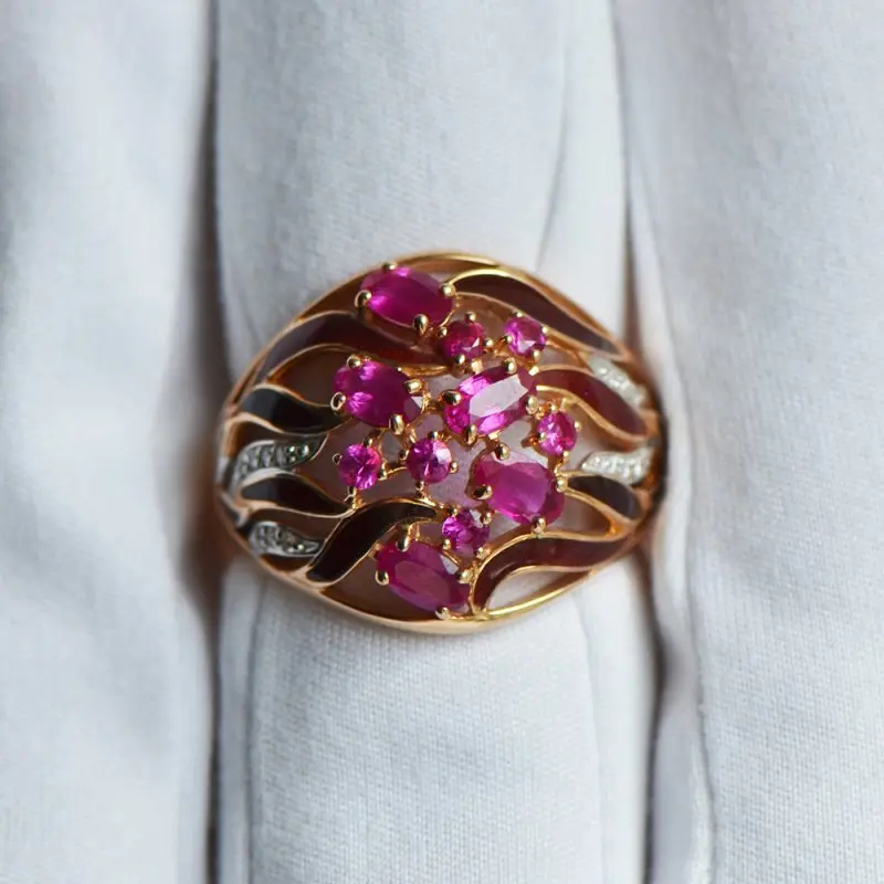 Кольцо декоративное из красного золота