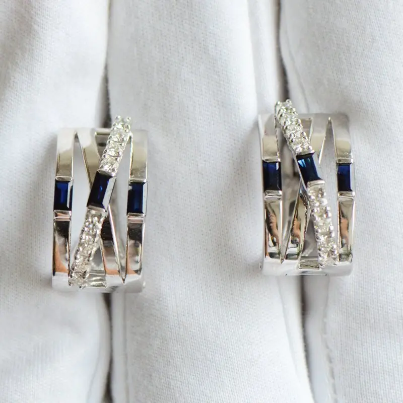 Серьги с английским замком из белого золота