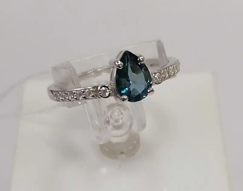Кольцо декоративное из серебра
