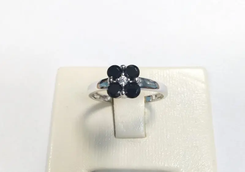 Кольцо декоративное из серебра