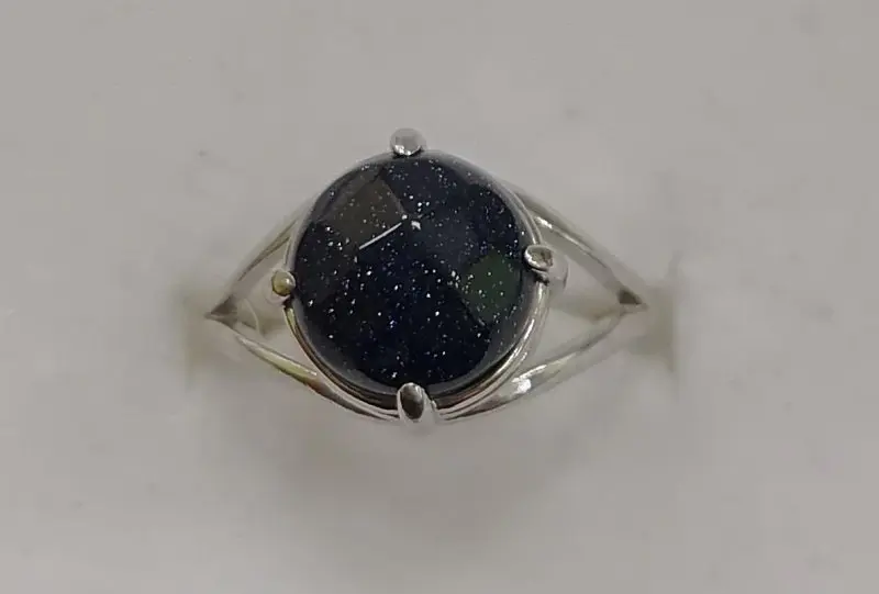 Кольцо декоративное из серебра