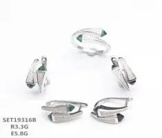 Серьги с английским замком из серебра
