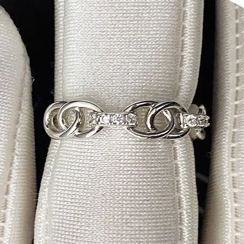 Кольцо декоративное из серебра