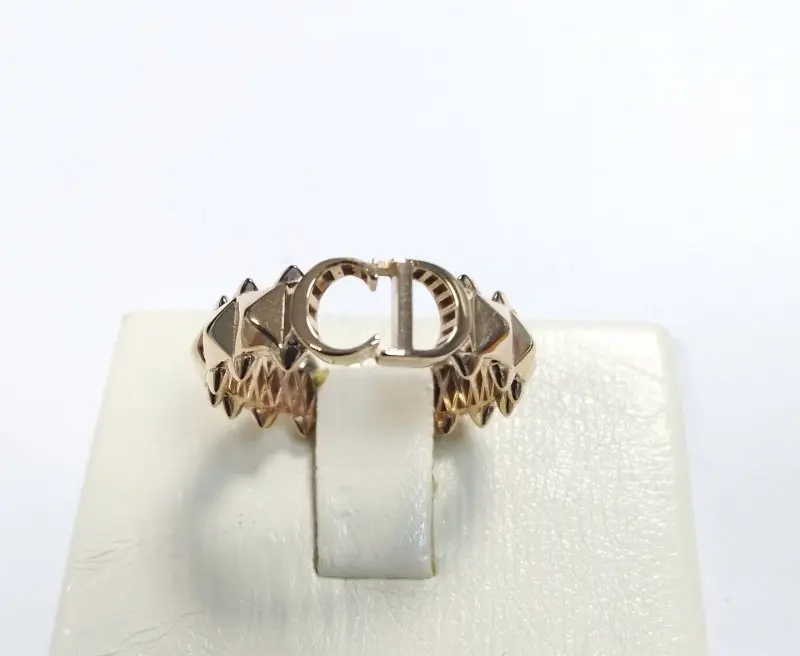 Кольцо декоративное из серебра