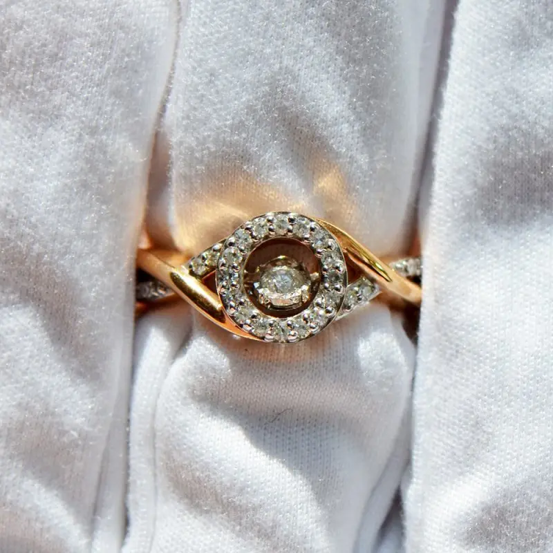 Кольцо декоративное из красного золота