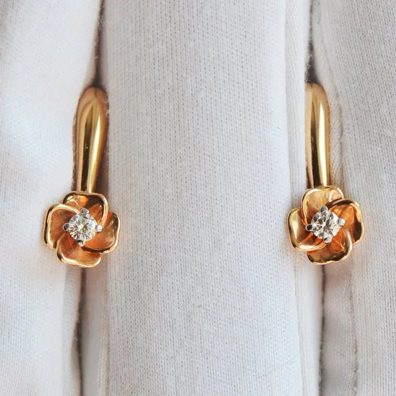 Серьги с английским замком из красного золота