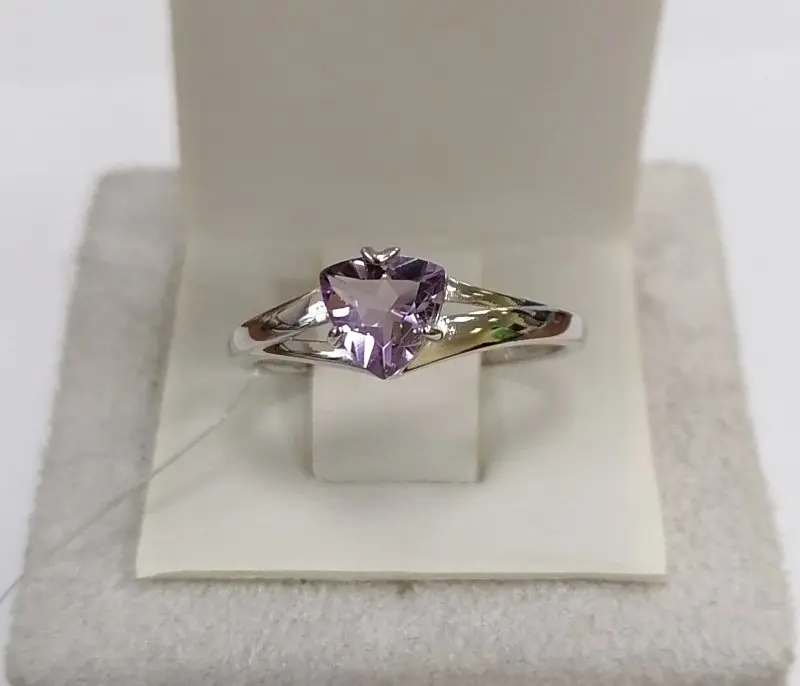 Кольцо декоративное из серебра