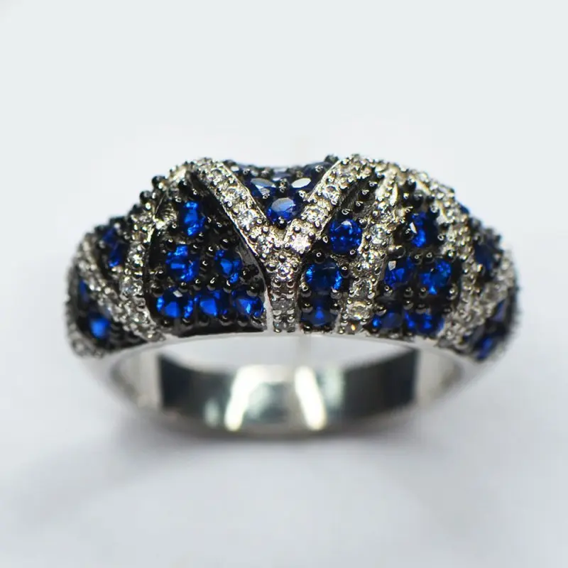 Кольцо декоративное из серебра