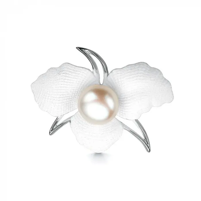 Брошь из серебра