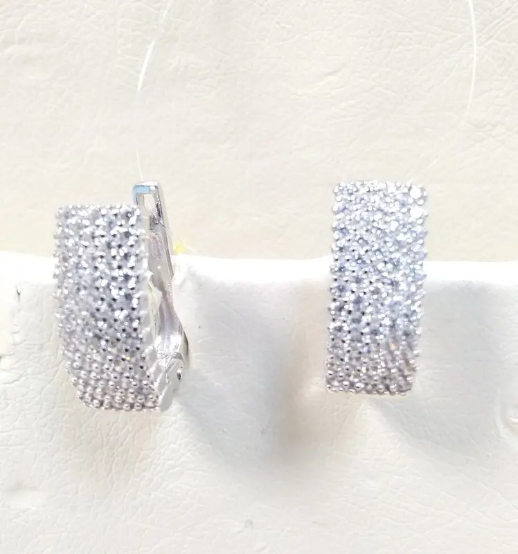 Серьги с английским замком из серебра