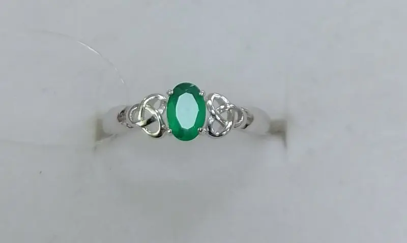 Кольцо декоративное из серебра