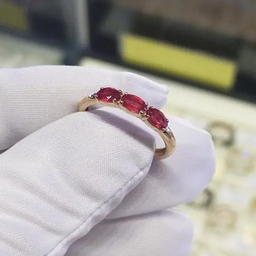 Кольцо декоративное из красного золота