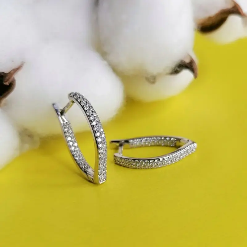 Серьги с английским замком из серебра