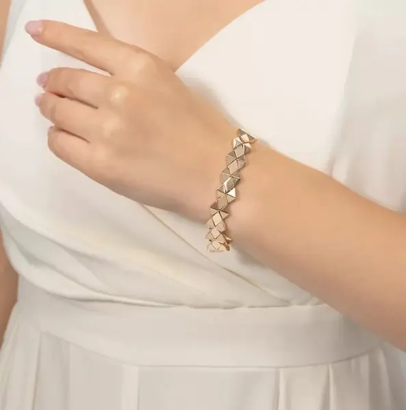 Браслет декоративный из красного золота