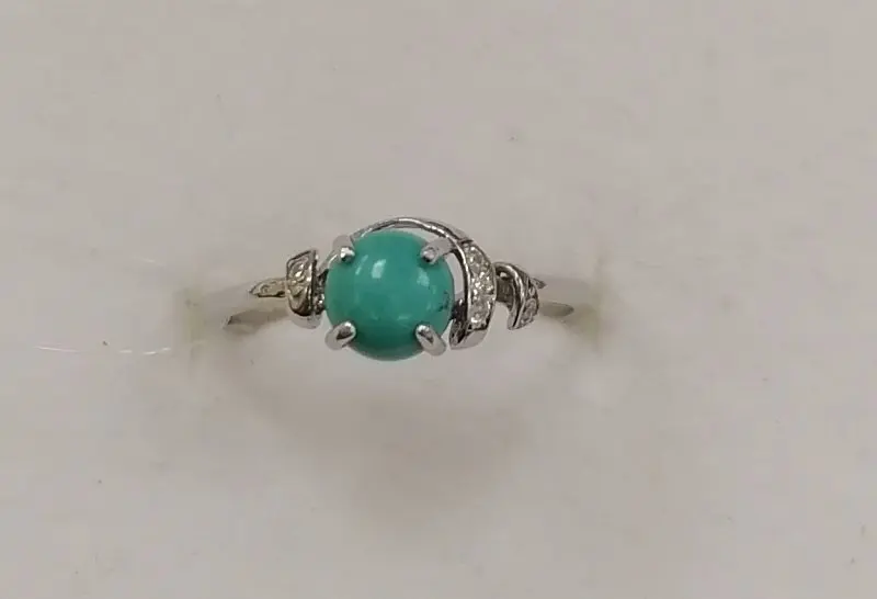 Кольцо декоративное из серебра