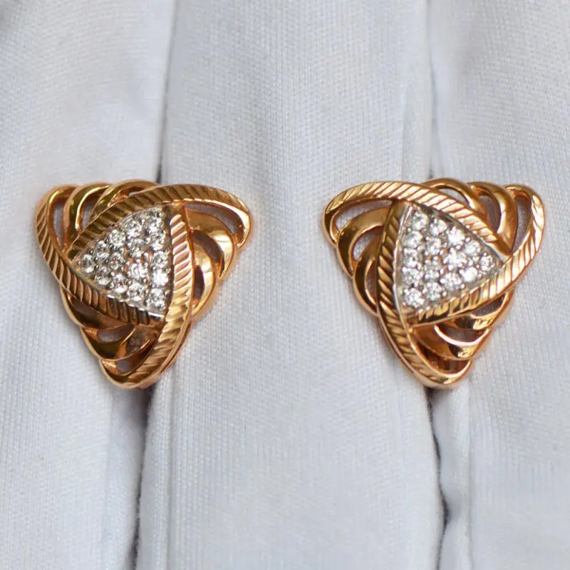 Серьги с английским замком из комбинированного золота