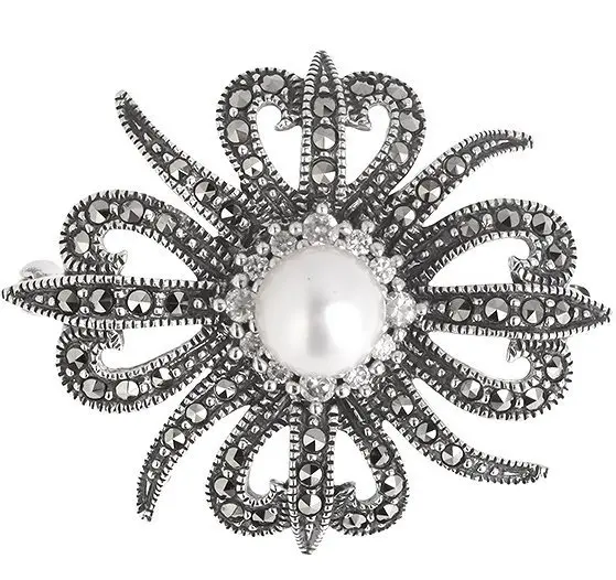 Брошь из серебра