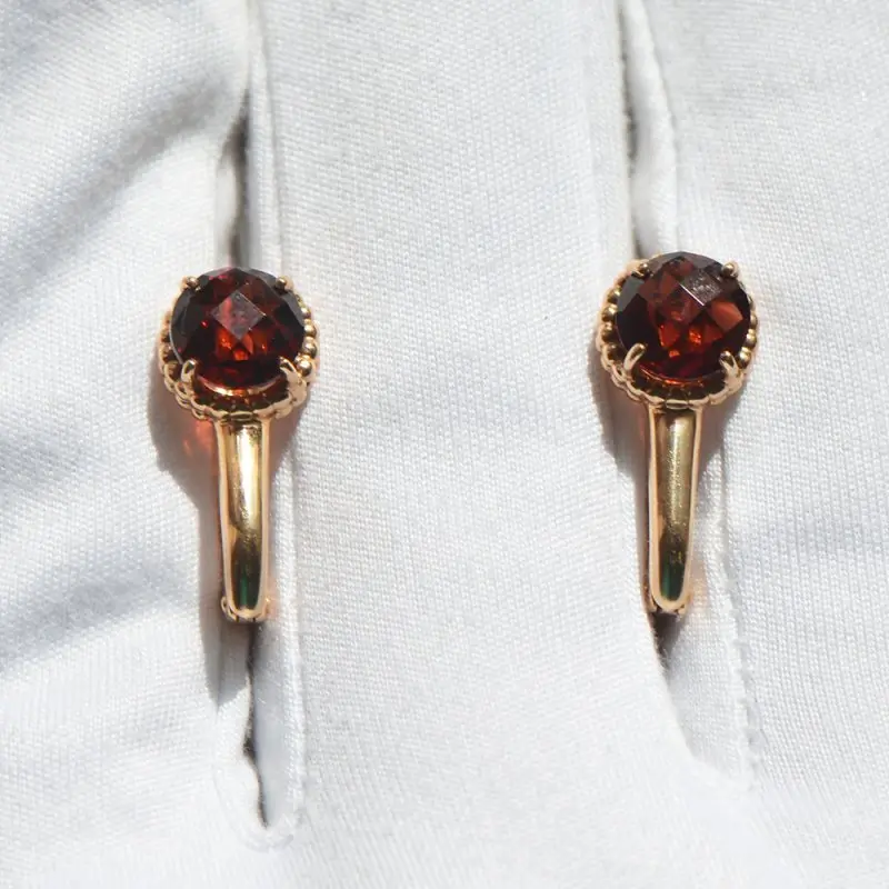 Серьги с английским замком из красного золота