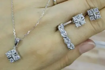 Кольцо декоративное из серебра