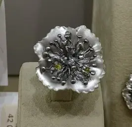 Кольцо декоративное из серебра