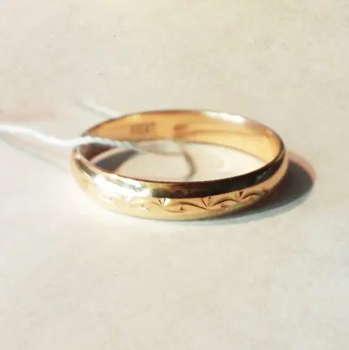 Кольцо обручальное из красного золота