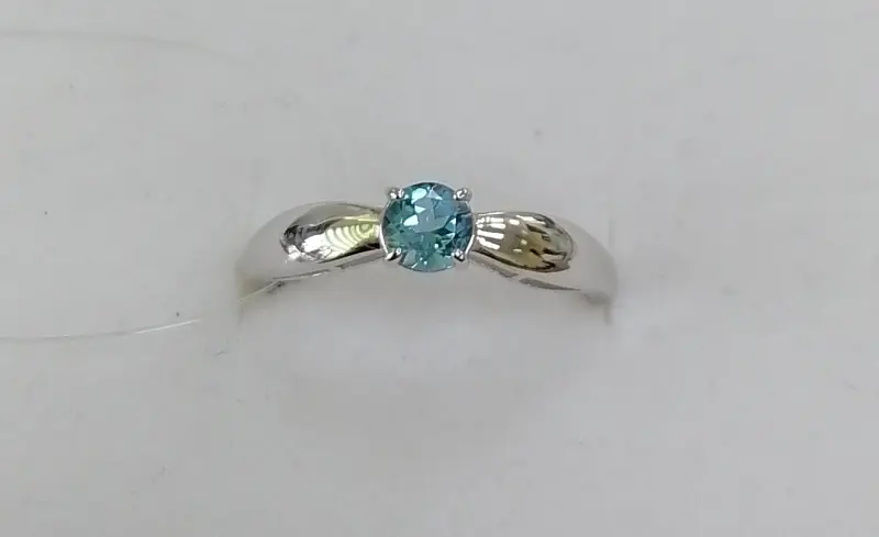 Кольцо декоративное из серебра