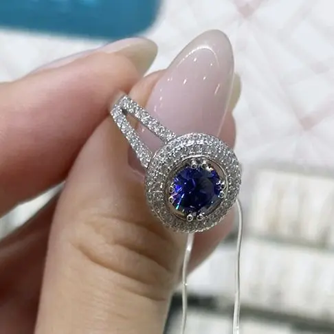 Кольцо декоративное из серебра