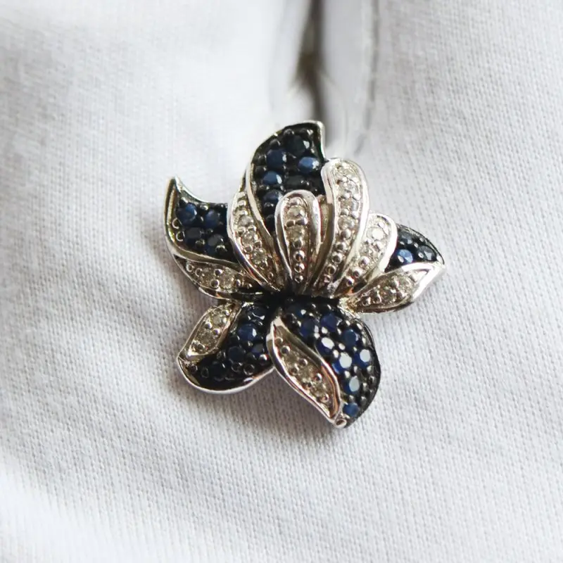 Подвеска декоративная из серебра