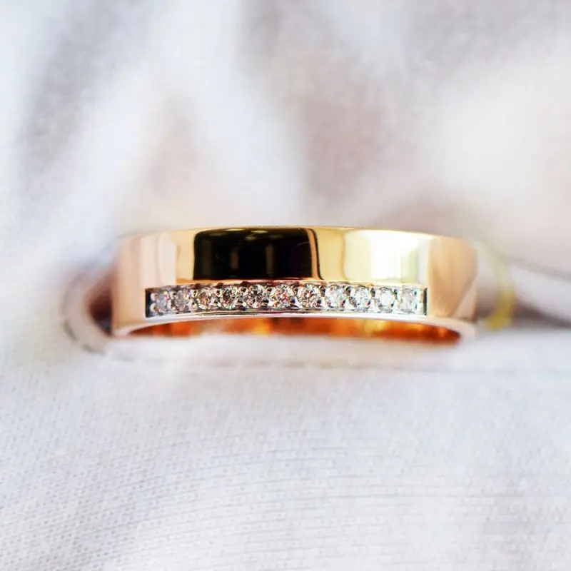 Кольцо обручальное из красного золота