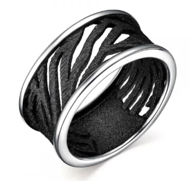 Кольцо декоративное из серебра