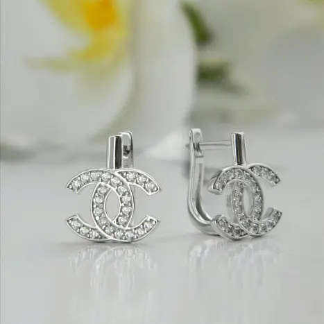 Серьги с английским замком из серебра