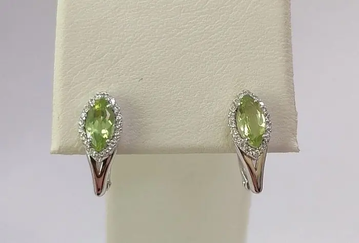 Серьги с английским замком из серебра